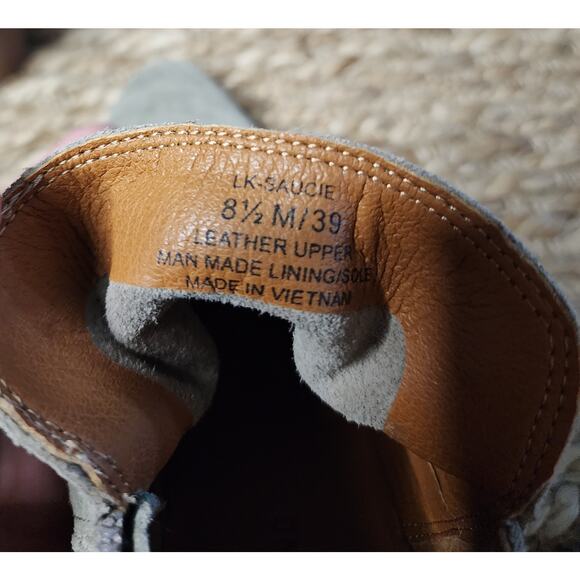 Lucky Brand Saucie Comfort Embossed Croc Suede Ankle Booties Size 8.5 NEW - Picture 9 of 11